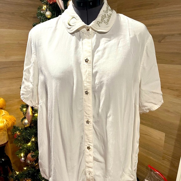 BoxLunch XS Cream Sailor Moon Button Up - Picture 1 of 2